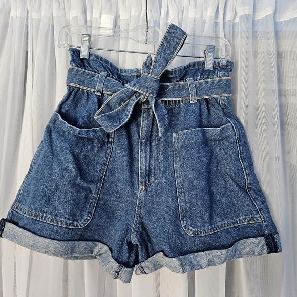 Zara Women’s Denim High Rise Paperbag Shorts Size 4 - Picture 2 of 12